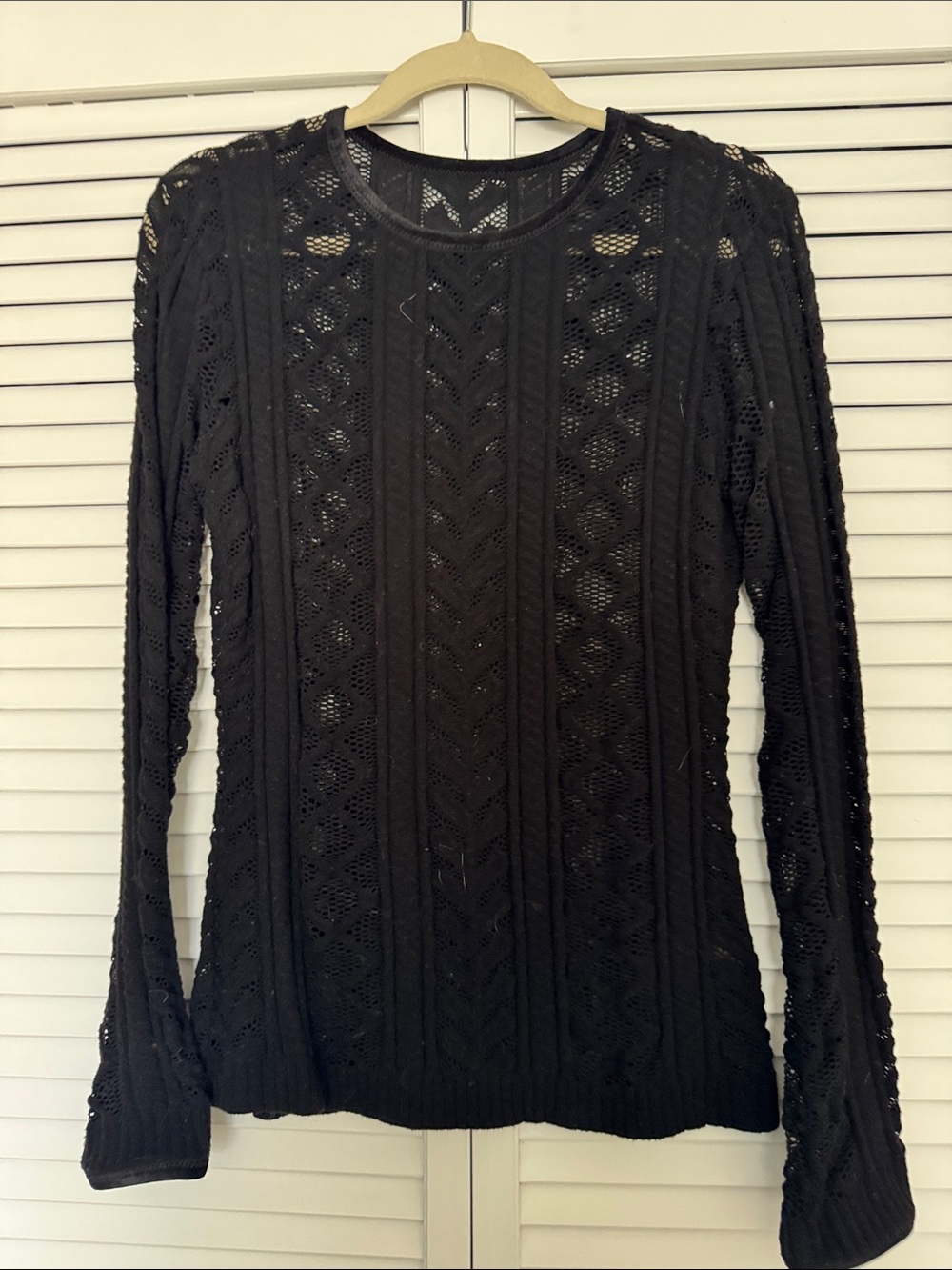 Source Unknown Black Open-Knit Long Sleeve Women's Top
